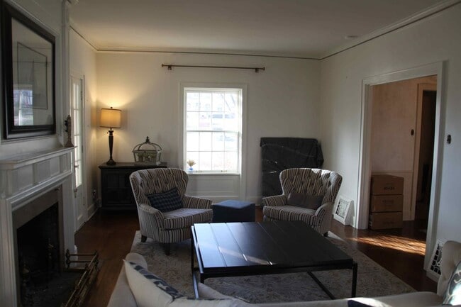 Photo - 1029 N Noyes Blvd