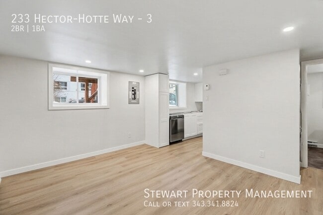 Photo - 233 Hector-Hotte Wy Unit 3