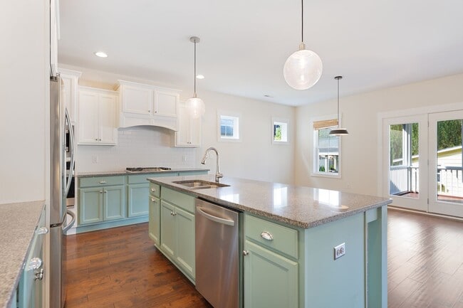 238 Mallard Landing Dr