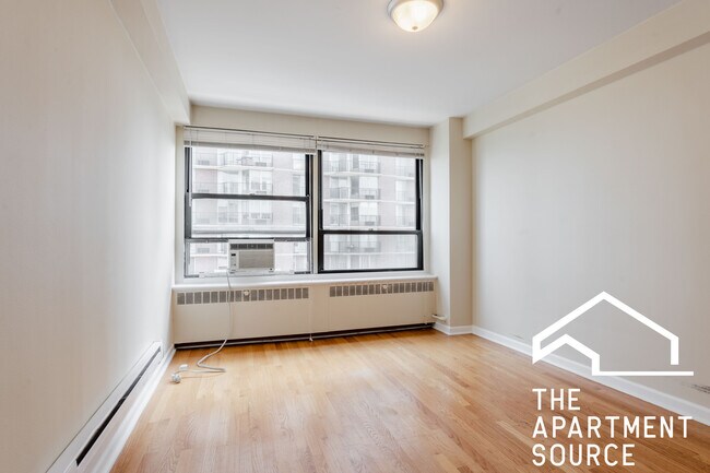 Photo - 4180 N Marine Dr Unit 1609