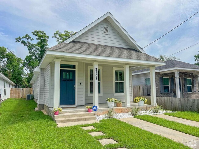Building Photo - 2102 W Gregory St Rental