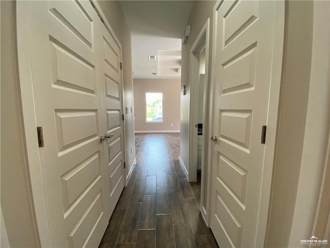 Photo - 10 Taft St Unit 4