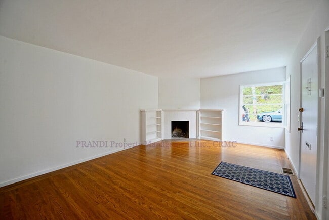 Photo - 19 Sentinel Ct