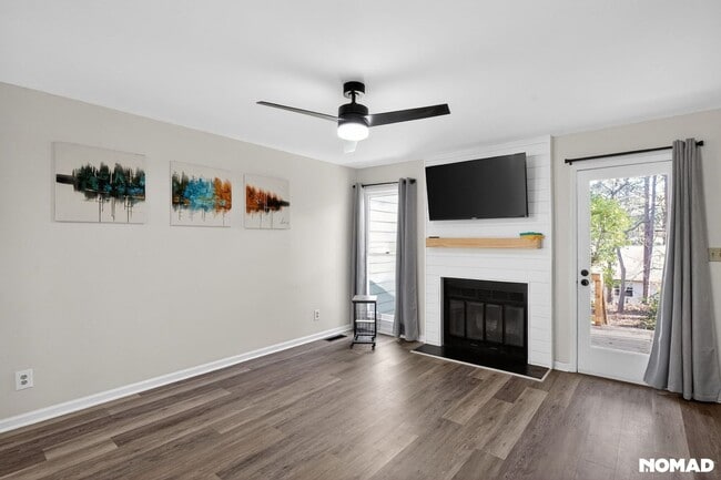 Photo - 533 Oak Run Dr