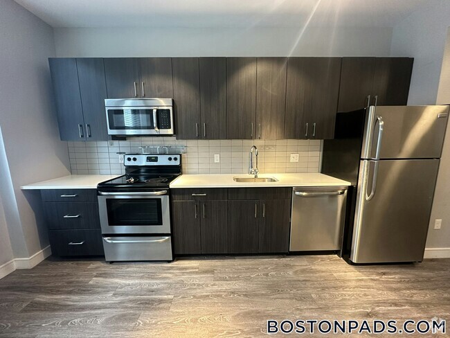 Building Photo - 23 Central Ave Unit 402 Rental