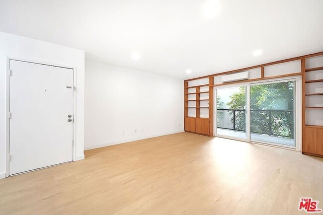 Photo - 9005 Cynthia St Unit 216