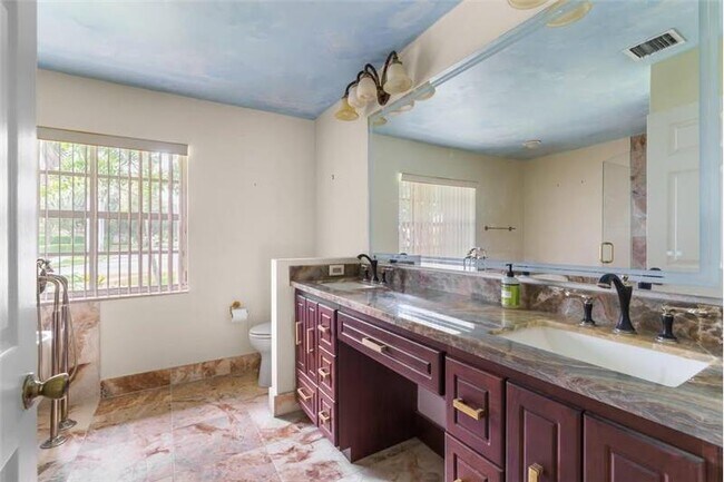 Photo - 4806 S Lee Rd