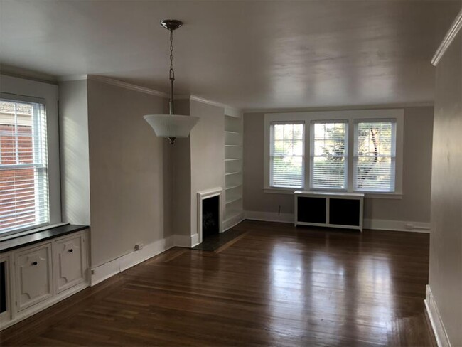Photo - 5710 Woodmont St Condo
