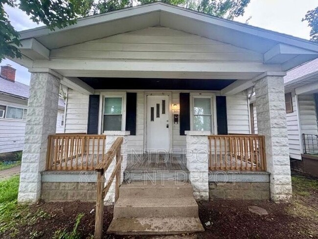 Building Photo - 501 Maxwell Ave