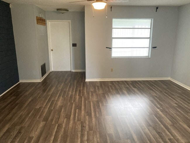 Photo - 2 Bed 2 Bath in Melbourne!