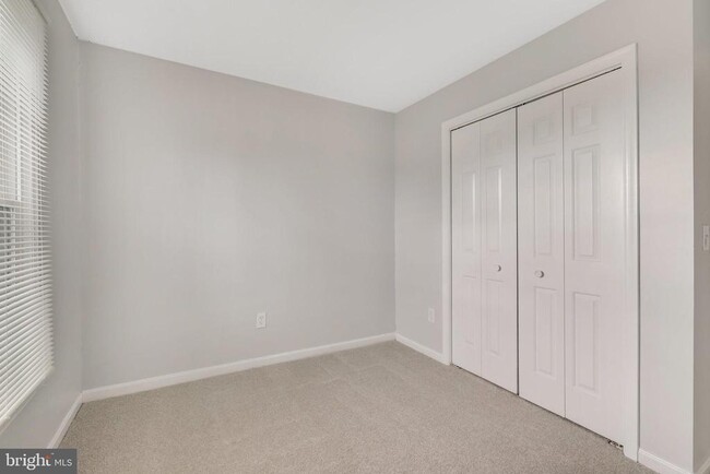 Photo - 1256 Bond St Townhome