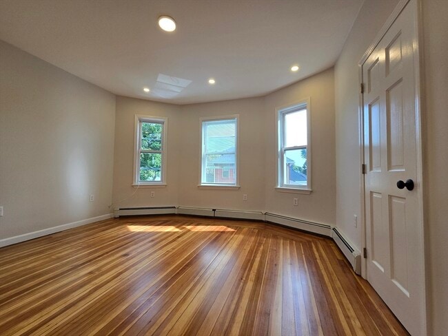 Building Photo - 68 Baxter Ave Unit 1 Rental