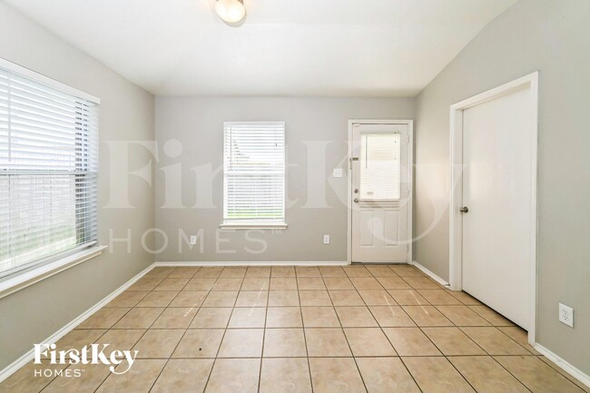 Photo - 17822 Seco Creek Ln