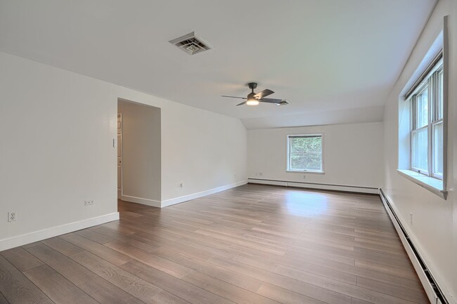 1703 Roland Ave