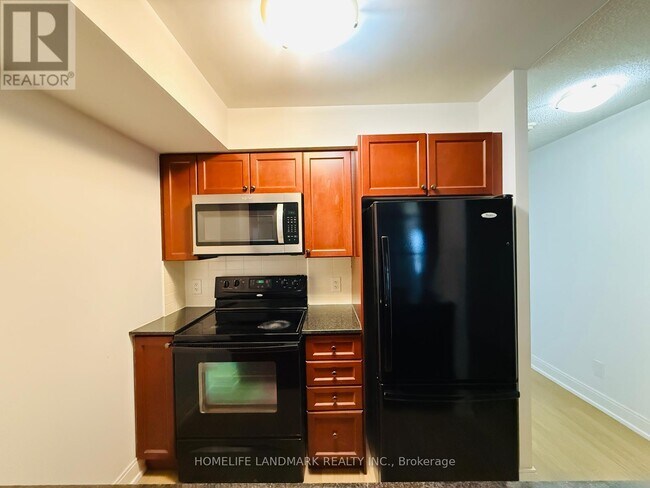 Photo - 135 Village Green Square Unit 2419