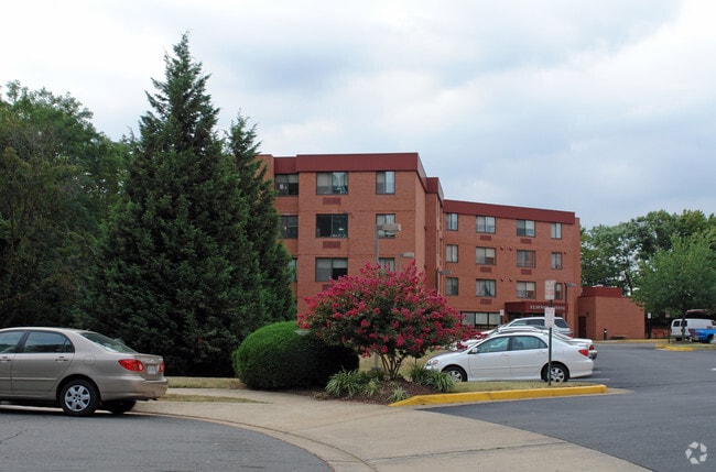 Photo - Elmwood House