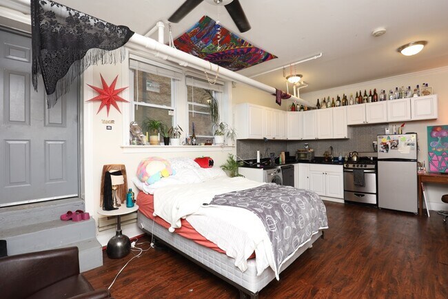 Photo - 2129 N Dayton St Unit 3G