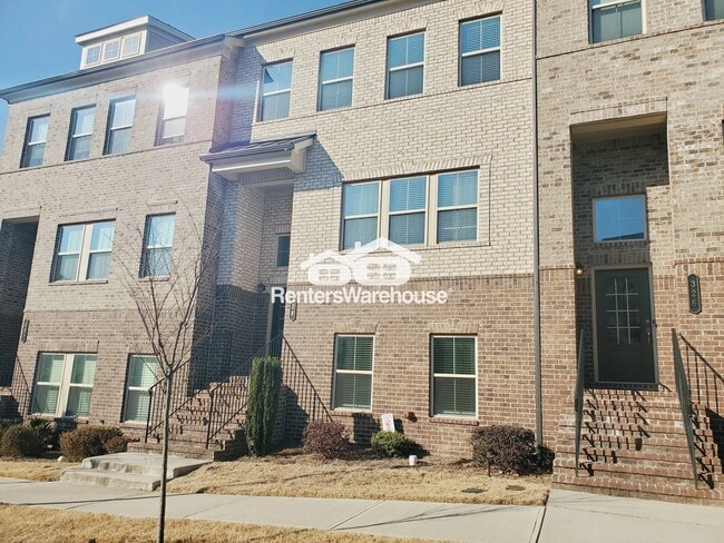 Building Photo - 328 Commons Ave