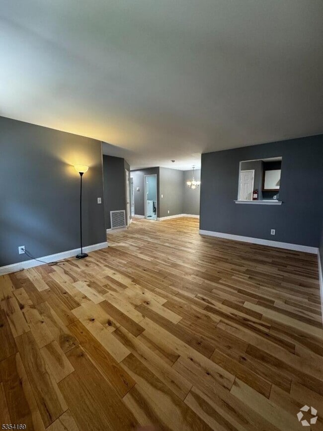 Building Photo - 93 Kensington Dr Rental