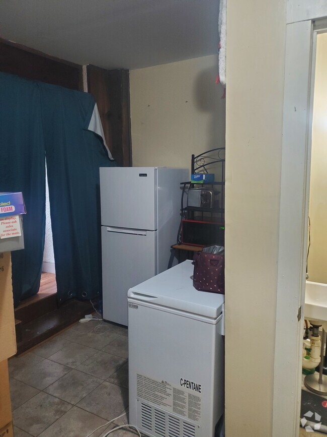 Building Photo - 326 Main St Unit #0 Rental
