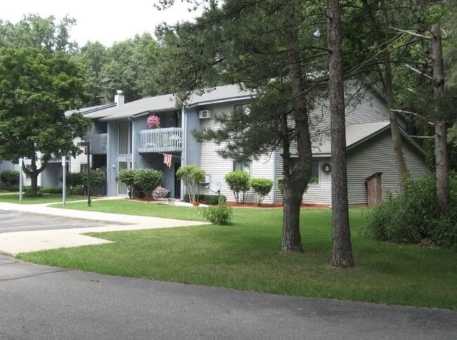 Photo - 305 S Walnut St