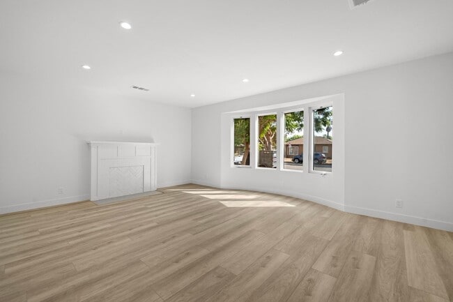Photo - Stunning Fully Renovated 2 Bedroom 2 Bathroom Home