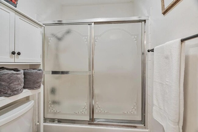 Photo - 247 N Capitol Ave