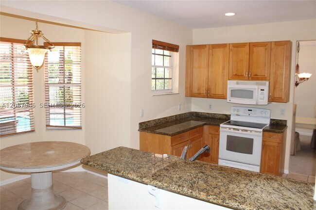 Photo - 2568 Jardin Dr