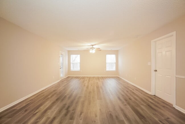 Photo - 15316 Wolf Run Ct