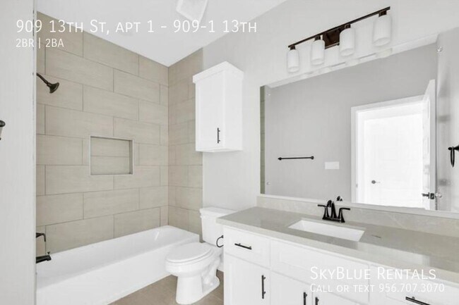 Photo - 909 E 13th St Unidad 909-1 13th