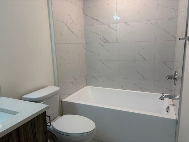 Photo - 1036 Coronation Ave Unit 203