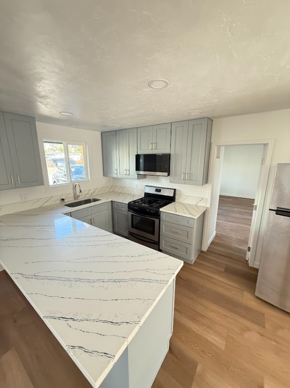 Building Photo - 8927 Delrose Ave