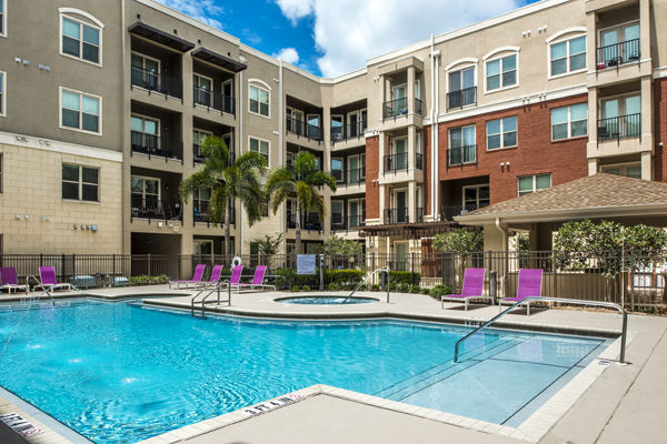 Varela Westshore Apartments - Varela Westshore Apartments