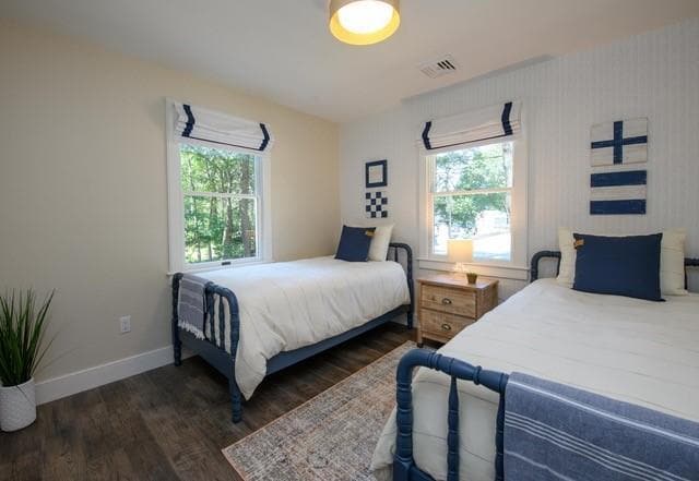 Photo - 147 Hemlock Rd