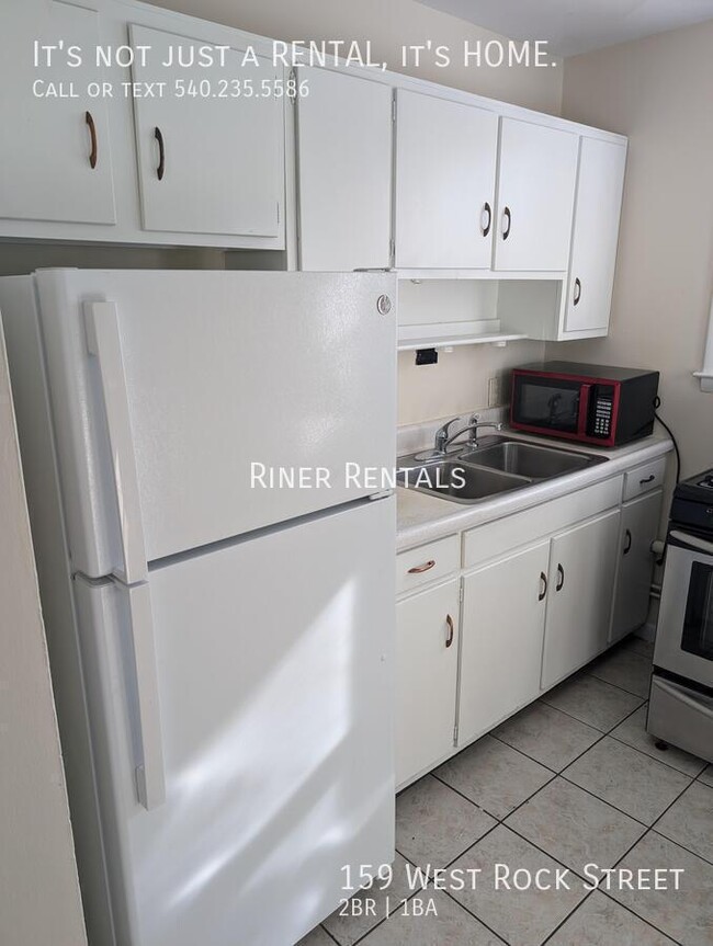 Photo - 159 W Rock St