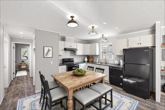 Photo - 2805 Viewfield Ln