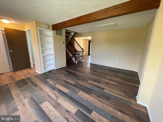 Photo - 105 Long Meadow Ct