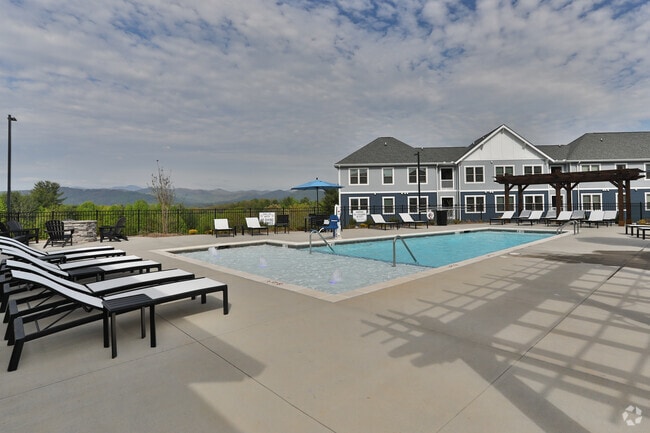 Photo - Burton Hills