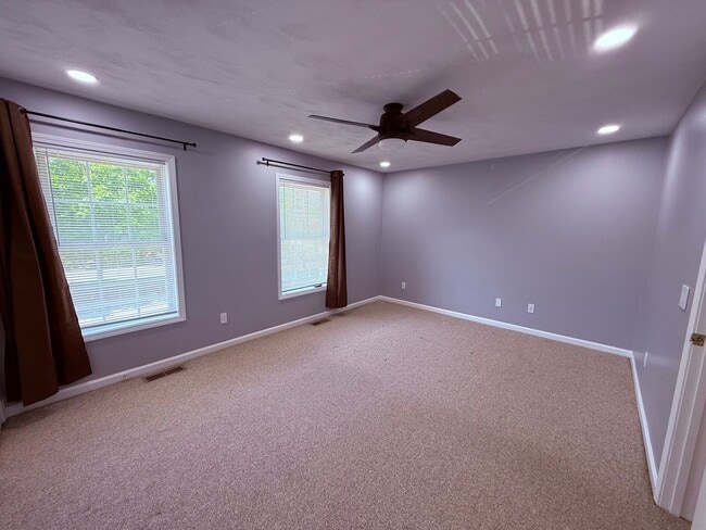 Photo - 3 Bedroom, 1.5 Bath Townhouse