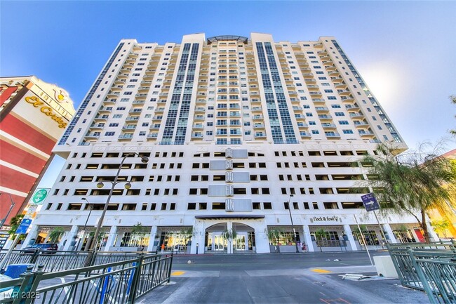 Building Photo - 150 S Las Vegas Blvd Unit 1115 Rental