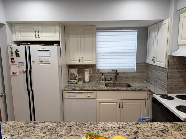 Photo - 701 Lori Dr Unidad 204