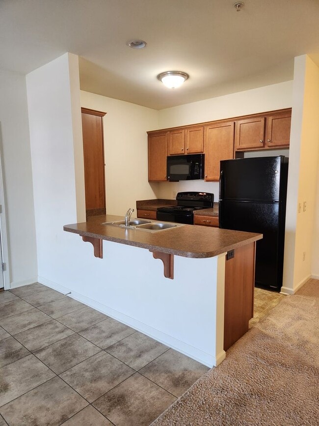 Photo - Sutherland Village