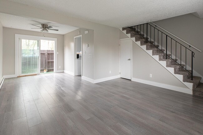 Photo - 905 N Mercer St Unit 903