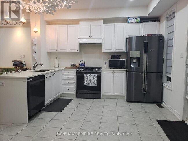 Photo - 33 Gilford St