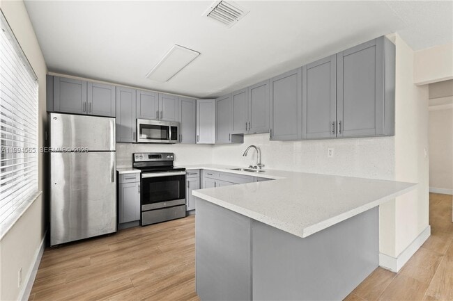 Photo - 6121 SW 40th Ct Unit B