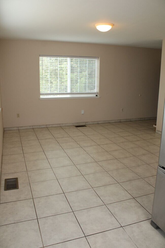 Photo - 2004 Cavallo Rd Unit A