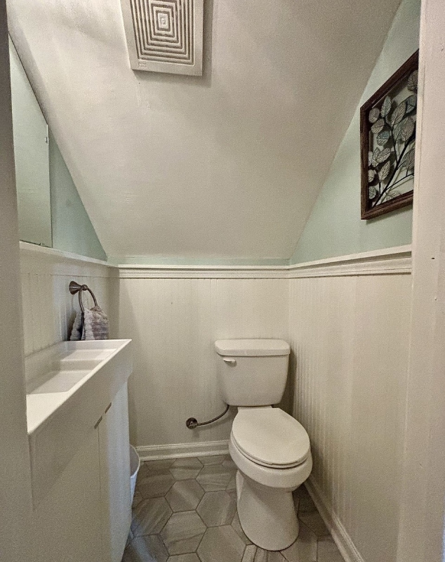 Photo - 1738 E 71st St