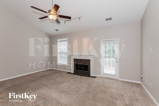 Photo - 5786 Crimson Oak Ct