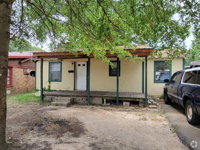 Building Photo - 2817 County Ave Rental