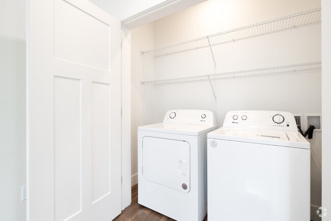 3BR, 2BA - 1525SF